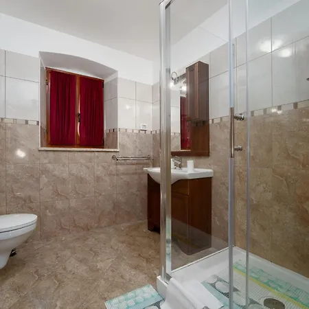 Krculi By Briskva Žminj