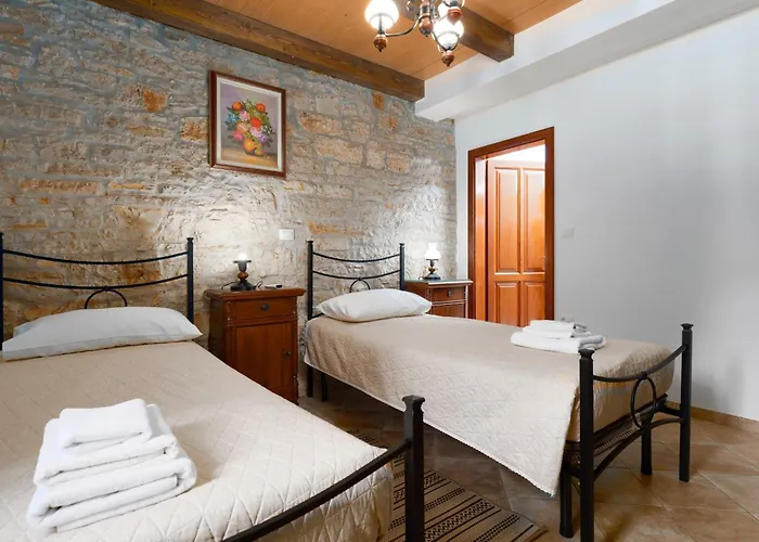 Krculi By Briskva Vila *